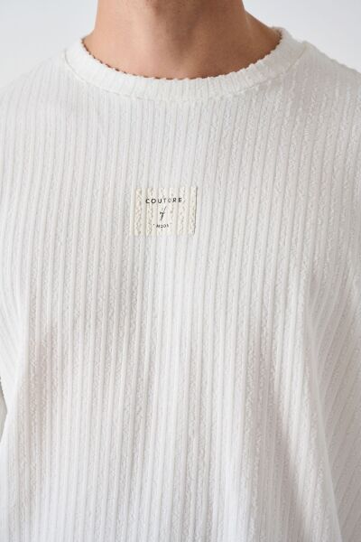 Modern Couture Desenli Oversize Sweatshirt - Rahat ve Şık Tasarım