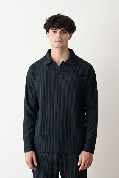 Gömlek Yaka Oversize Sweatshirt - Şık ve Rahat Tasarım